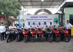 Gubernur Jawa Barat Melalui Dana Hibah Kesra Salurkan Bantuan 8 Unit Sepeda Motor untuk Guru Ngaji LDII Kota Bekasi